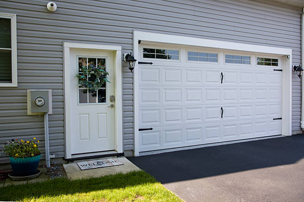 24/7 Emergency Garage Door Panel Replacement experts in Rankin, TX